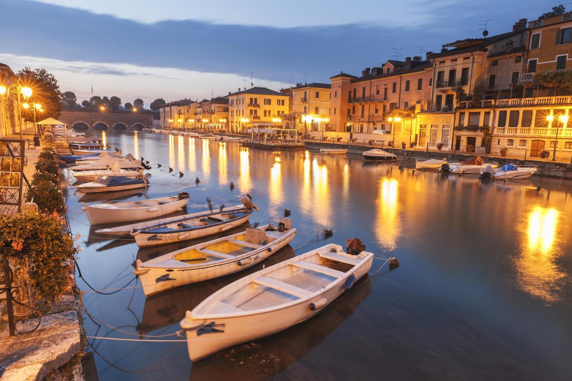 Appartamento Di Tommaso - Happy Rentals Desenzano del Garda Exterior photo